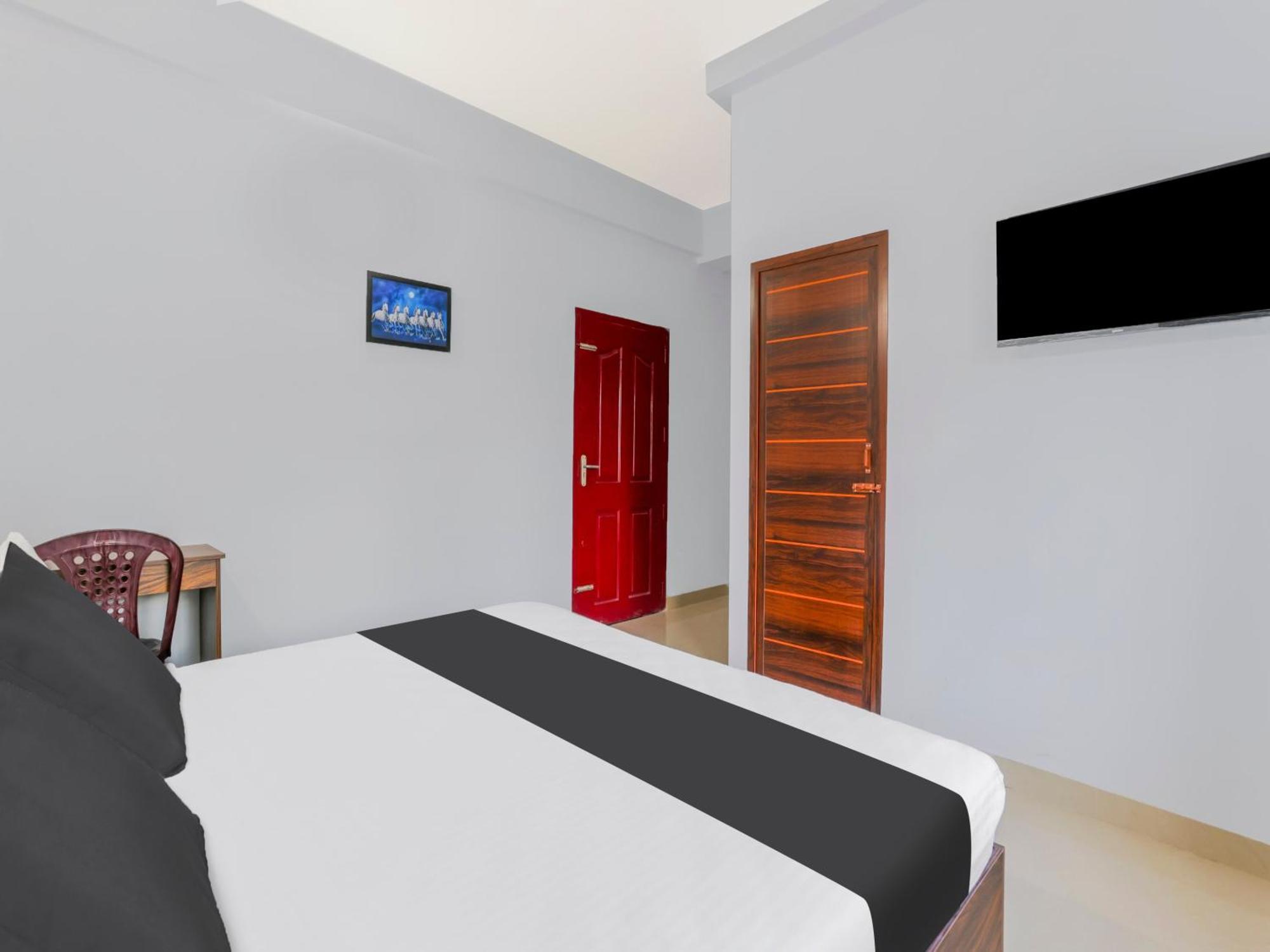 Hotel O Nila Tourist Home Thiruvananthapuram Екстериор снимка